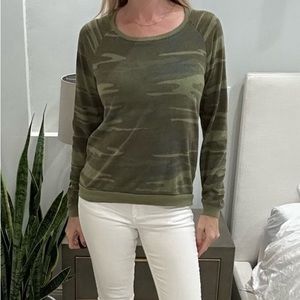 Alternative Camo Sweatshirt Size M